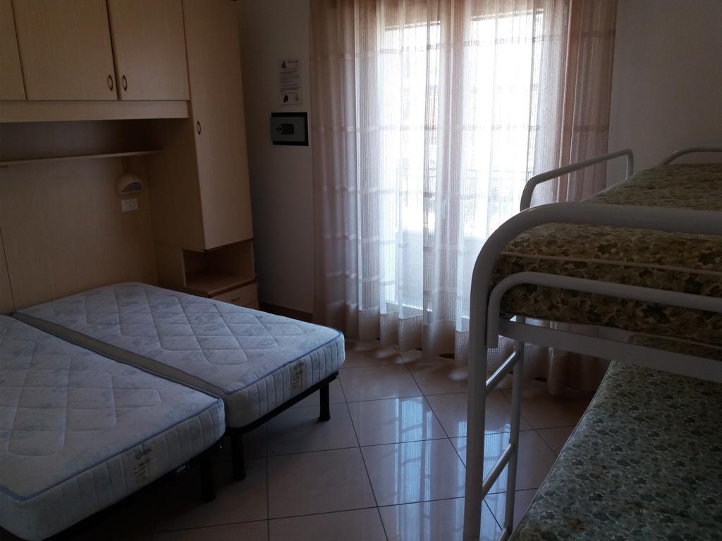 Residence Blue Caorle Bagian luar foto